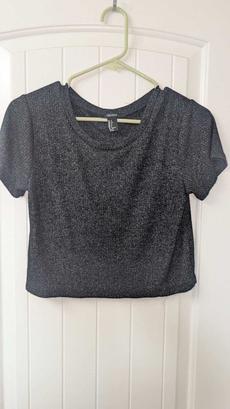 Womens Gray Solid Round Neck Short Sleeve Knit Cropped Pullover T-Shirt